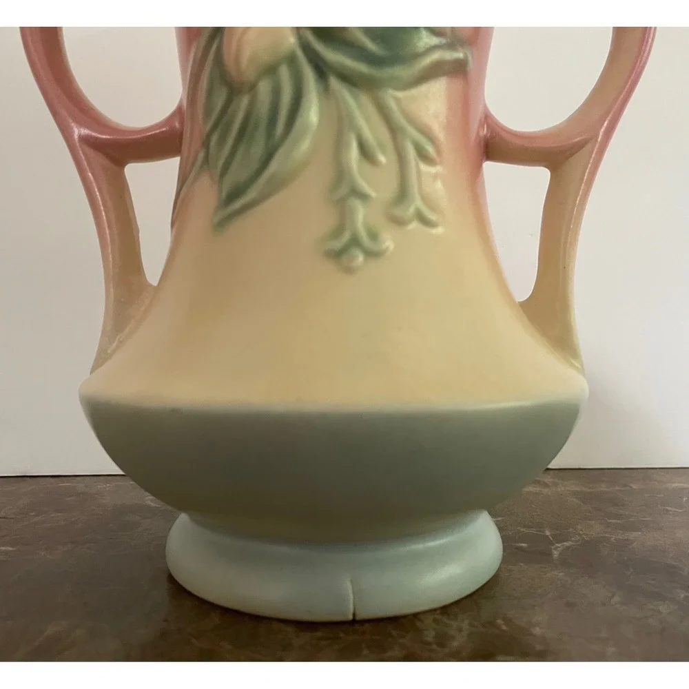 Hull Pottery hull art